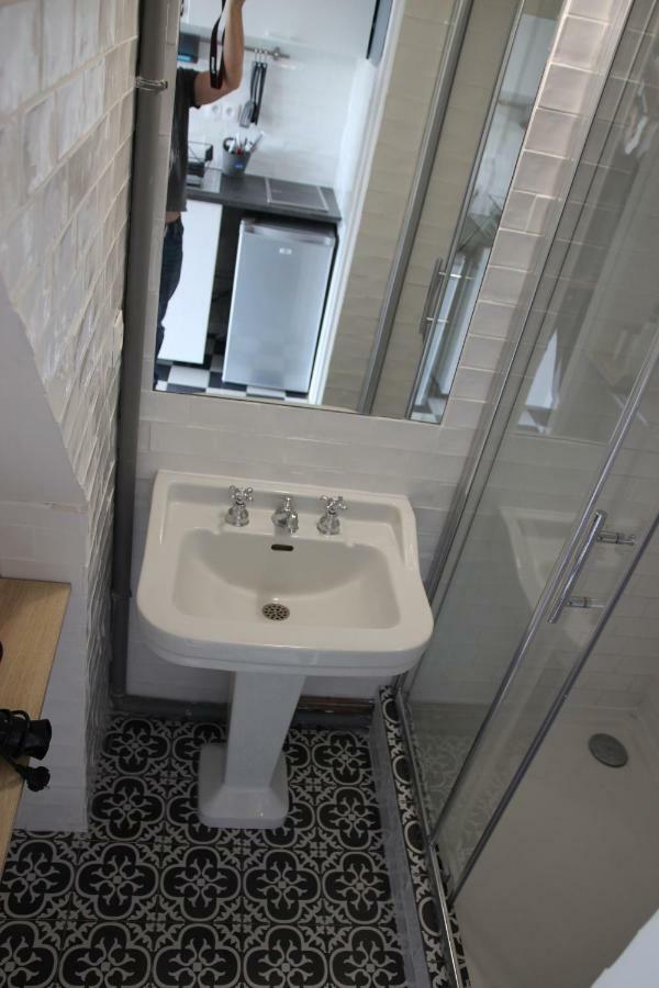 Eco Studios Mezzanine Wifi Piscine Stationnement Gratuit Terrasse Dans Jardin Rouen Exterior photo